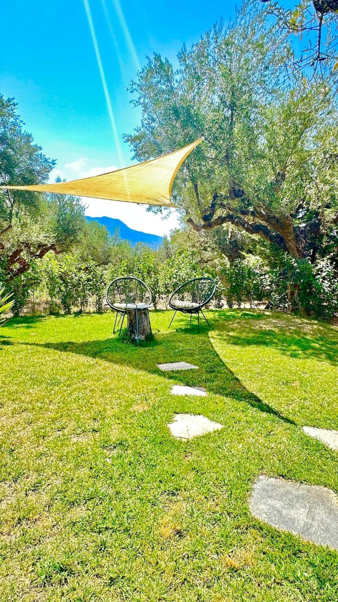 The Secret Garden At Villa Georgia Kalamáta Buitenkant foto